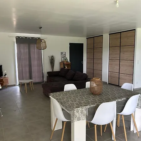 Maison Entierement Climatise Pour 6 Personnes בית נופש