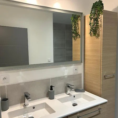 Maison Entierement Climatise Pour 6 Personnes Soturac